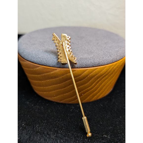 Gorgeous Red & Clear CZ Gold Tone Stick Pin - Picture 5 of 7